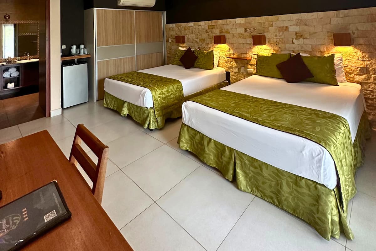 2 Schlafzimmer, hochwertige Bettwaren, Minibar, Zimmersafe
