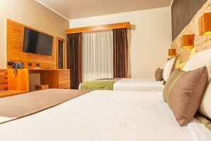 Premium bedding, minibar, in-room safe, free WiFi - Leyenda Boutique Hotel & Spa (Puerto Carrillo)