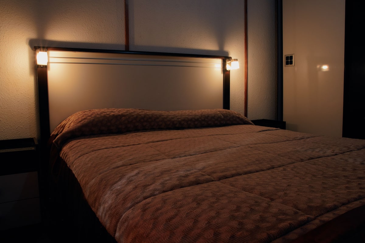 Bungalow 1 dorm | Desk, free WiFi, bed sheets