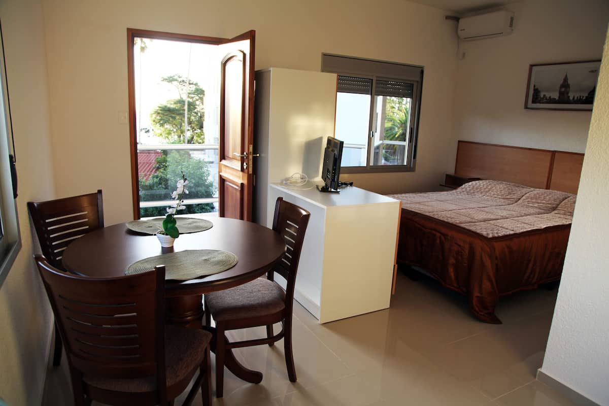 Loft | Living room | Flat-screen TV