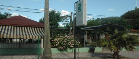 Entrada de la propiedad