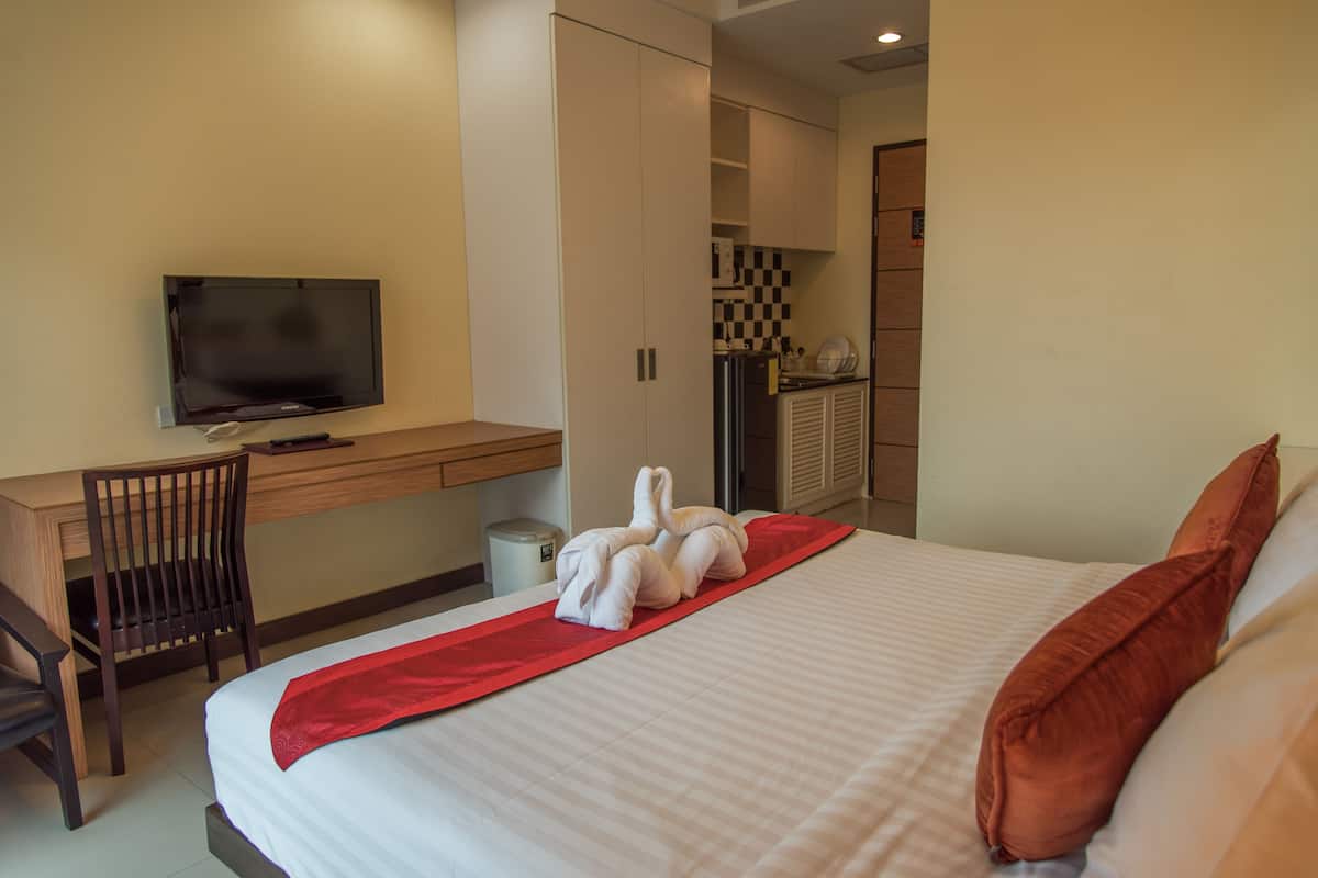 Room | In-room safe, rollaway beds, free WiFi