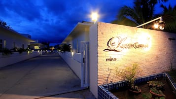Entrada de la propiedad