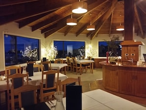 Dinner served, vegetarian cuisine, sea views
