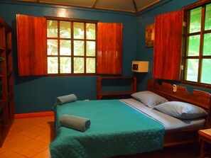 Family Triple Room, Private Bathroom, Garden View - Casa Moabi (Cahuita)