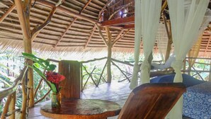 Superior Bungalow, Private Bathroom, Garden View (Casita ) | In-room safe, WiFi (free), bed sheets - Casa Moabi (Cahuita)