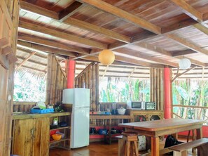 منزل صغير سوبيريور - بحمام خاص - منظر للحديقة (Casita ) | مطبخ خاص