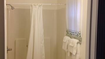 Standard Room, 2 Double Beds | Desk, free WiFi, bed sheets