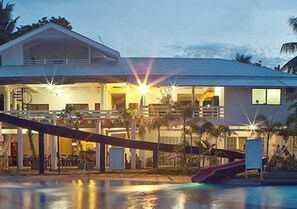 Udendørs pool