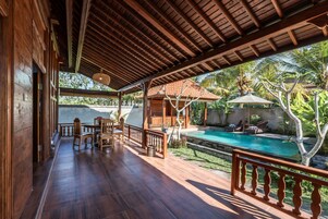 Joglo Two Bedrooms Villa | Terrace/patio