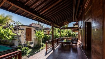 Joglo Two Bedrooms Villa | Terrace/patio