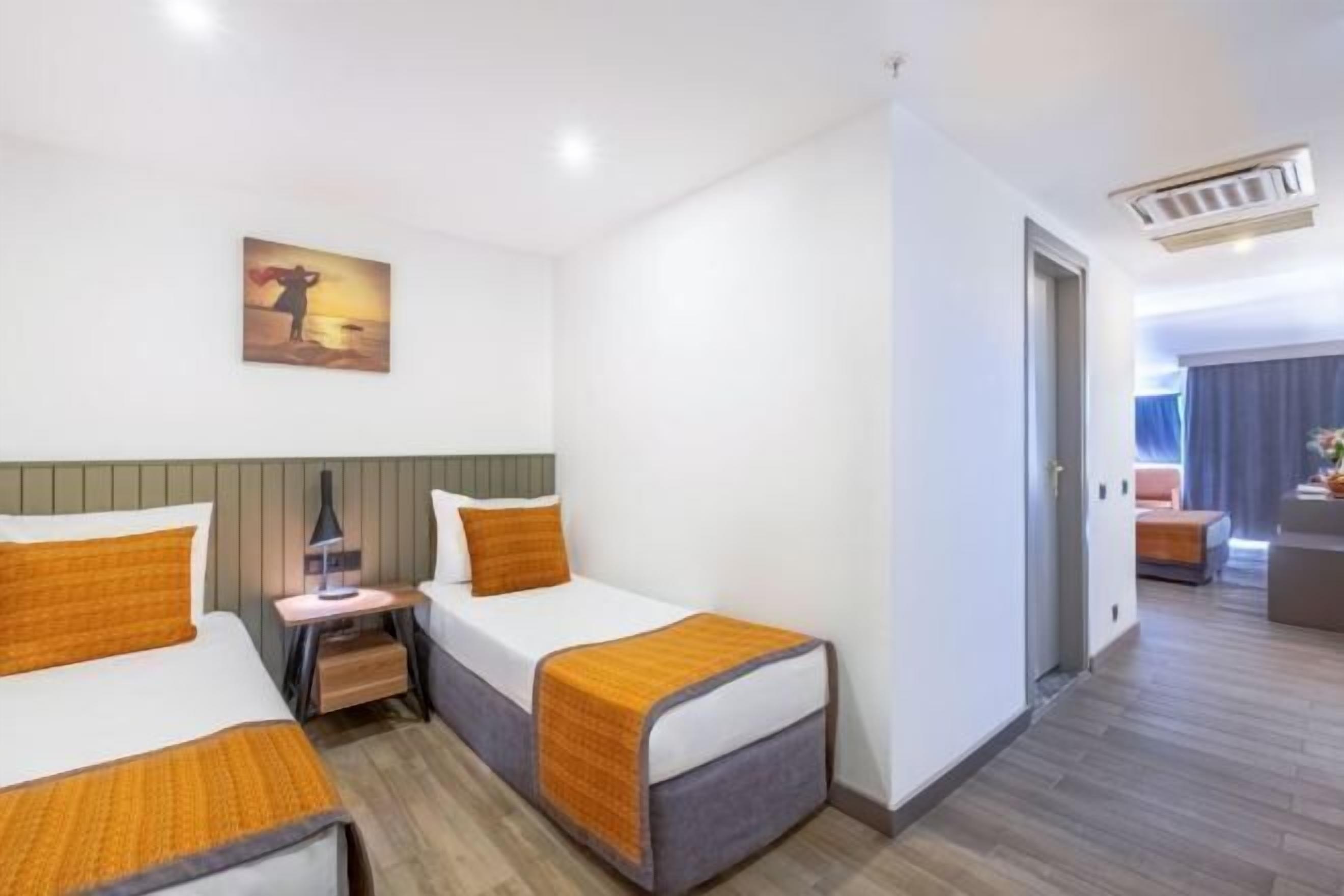 Articles gratuits dans le mini-bar, coffres-forts dans les chambres