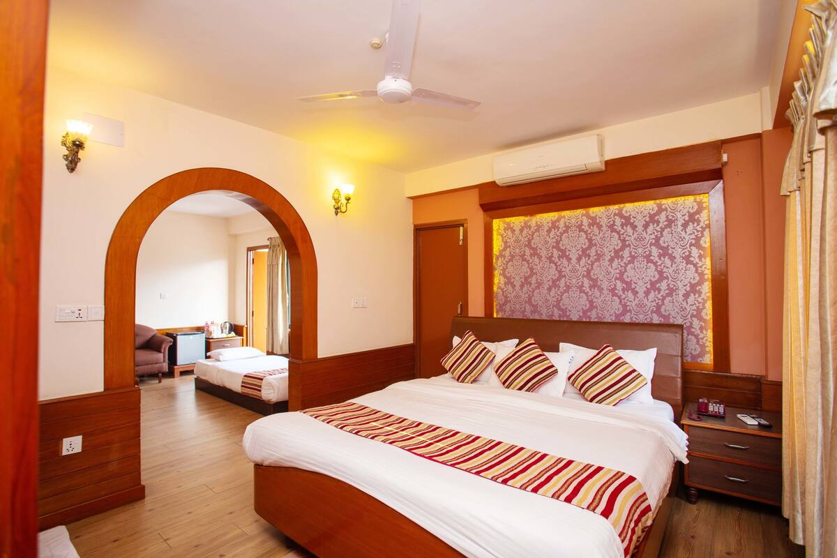 Family Room | Premium bedding, in-room safe, desk, WiFi (free)