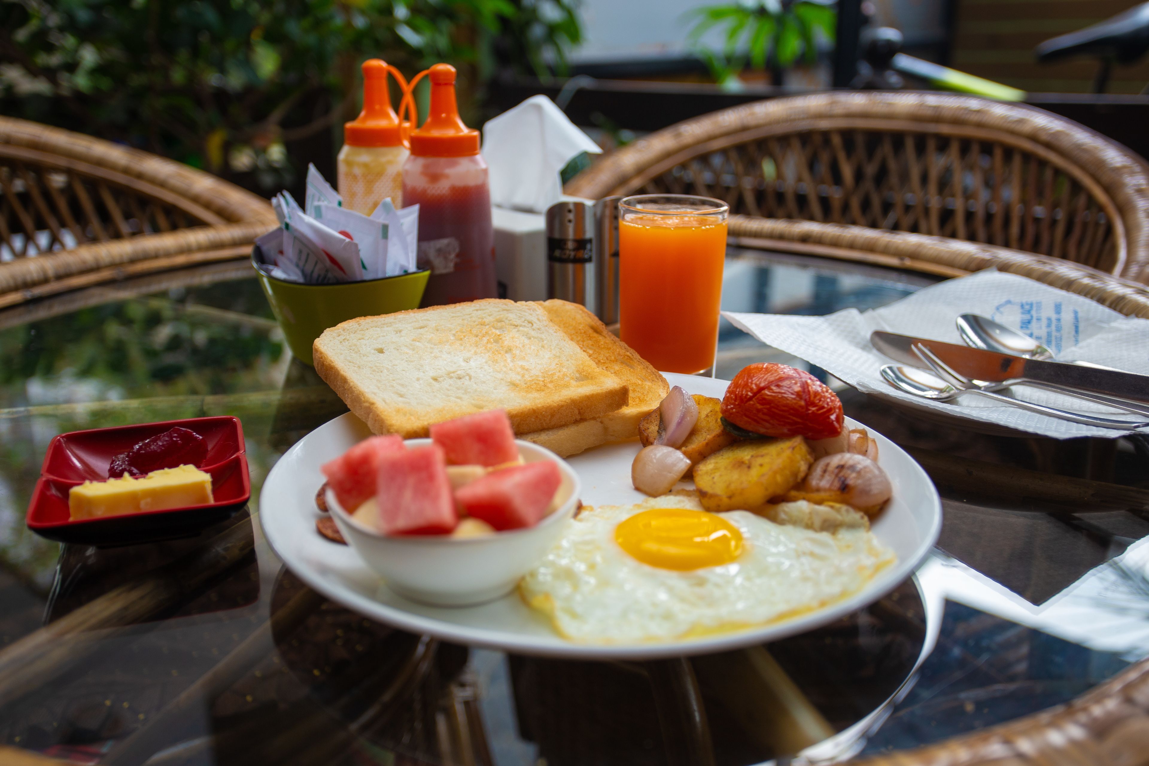 free daily on-the-go breakfast