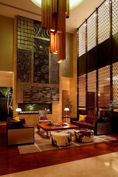 Hung's Mansion