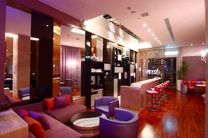 Bar (on property) - Hung's Mansion (Taichung)