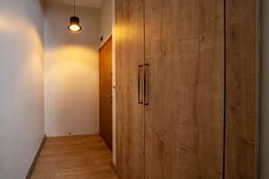 Deluxe Double Room with Brick Wall | Minibar, in-room safe, desk, soundproofing - Nine Istanbul Hotel (Istanbul)