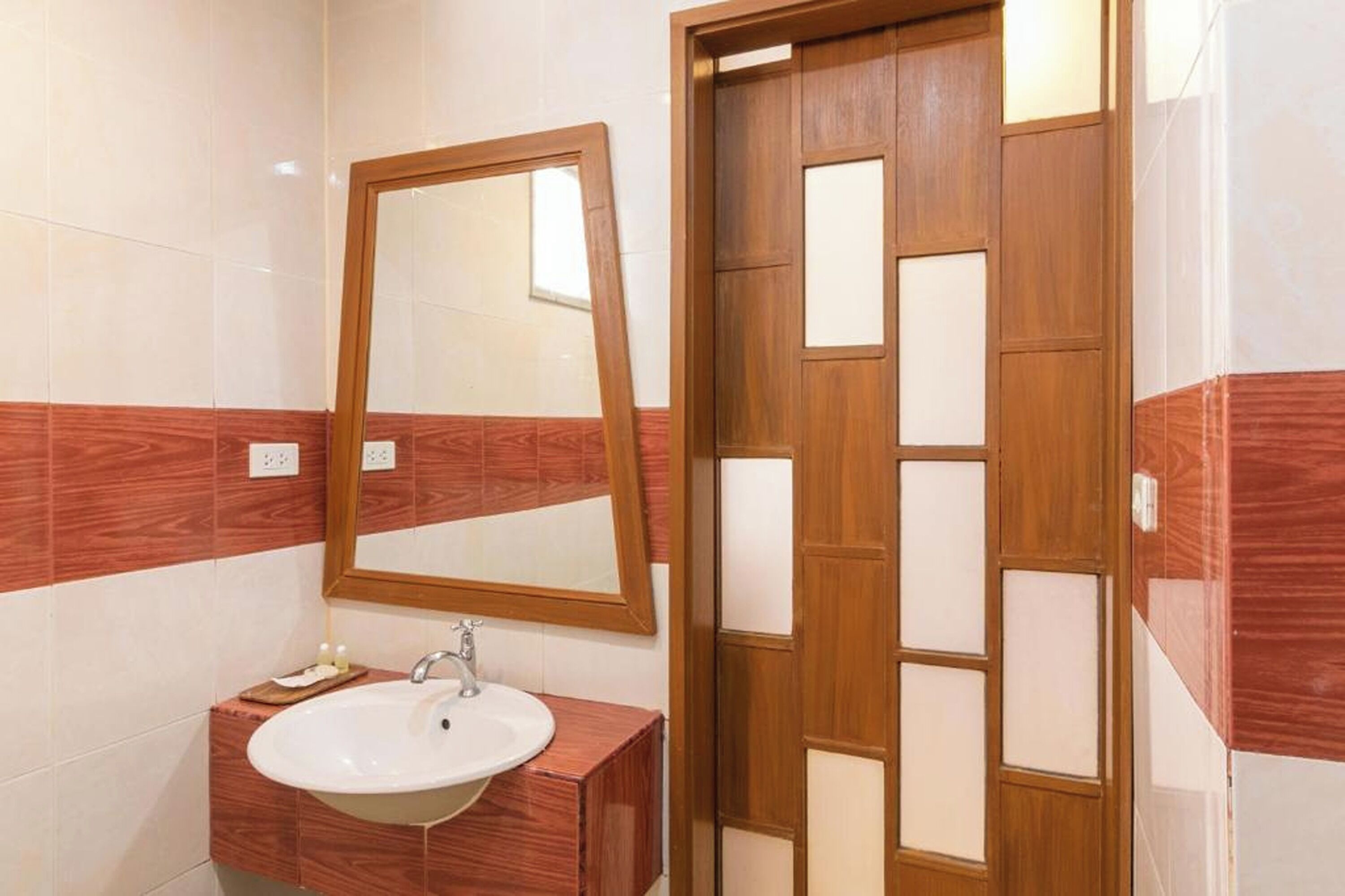 Foto - Lotus Hotel Patong