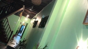 Unclassified image, 3 of 49, button - Lang Hoose (George Town)