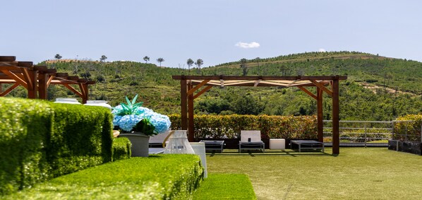 Sun deck
