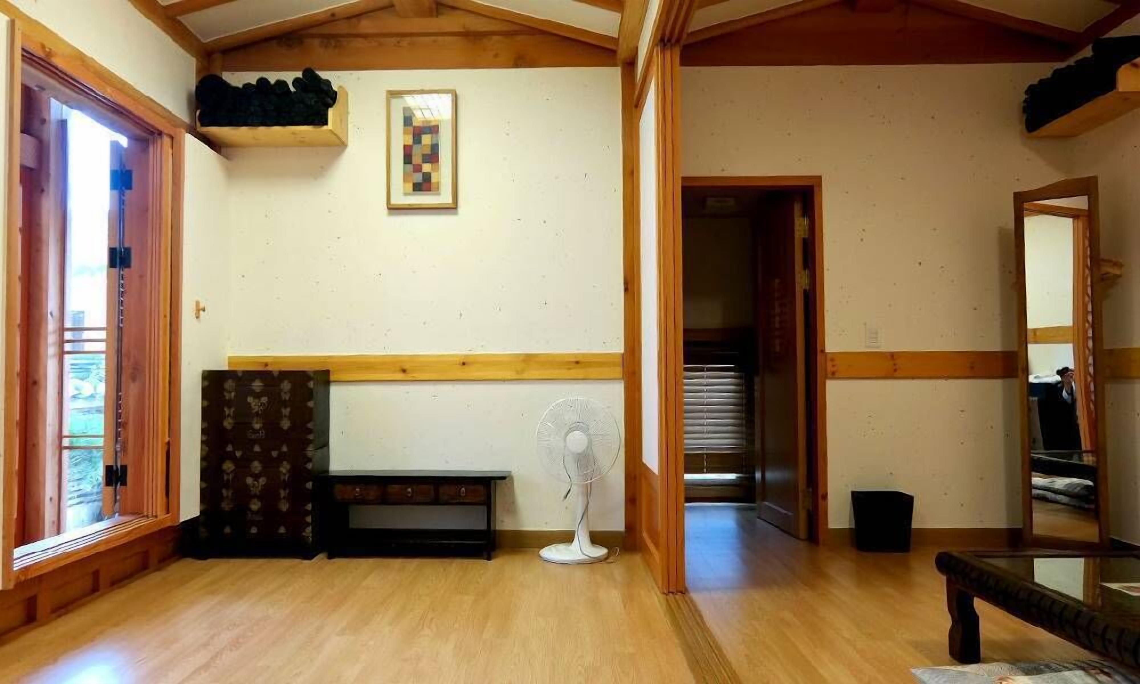 Superior Suite | Individually decorated, individually furnished, free WiFi, bed sheets