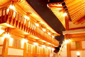 Exterior - Gyeongju Hwangnamkwan Hanok Hotel (Gyeongju)