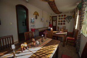 Dining - Korona Villa Bed & Breakfast (Arusha)
