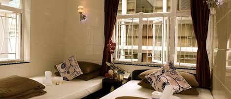 In-room safe, soundproofing, free WiFi, wheelchair access