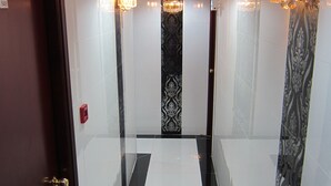 رواق