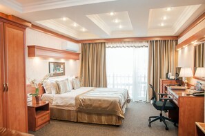 Deluxe Double or Twin Room | 1 bedroom, minibar, in-room safe, desk - Uyut Hotel (Almaty)
