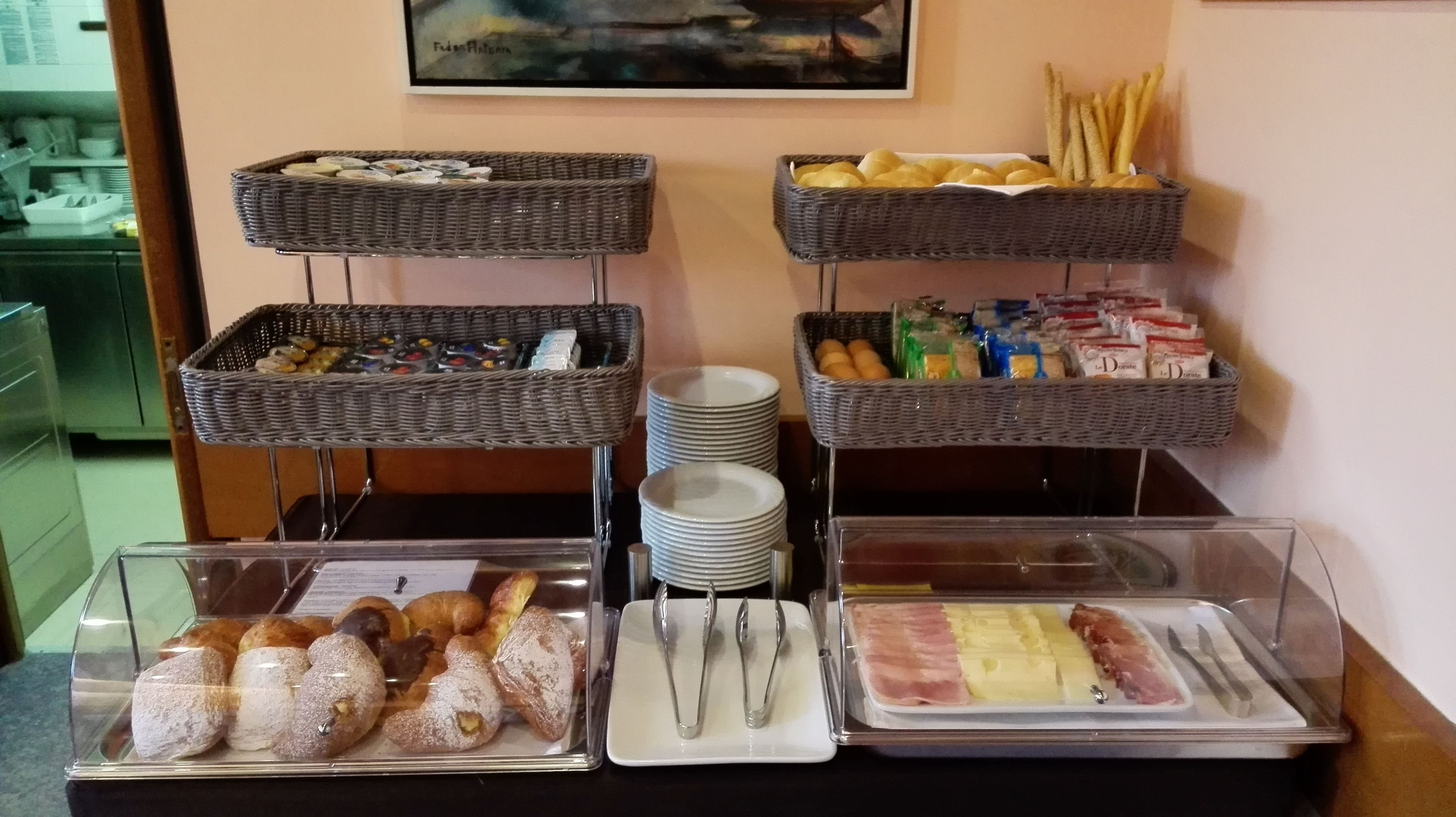 daily buffet breakfast (eur 10 per person)