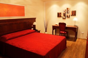 Có lối đi dành cho xe lăn 