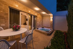 Familien-Maisonette, 2 Schlafzimmer, Terrasse | Terrasse/Patio