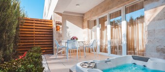 Sun City Arcadia Apartments