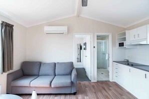 Deluxe Two Bedroom Cabin | Living area