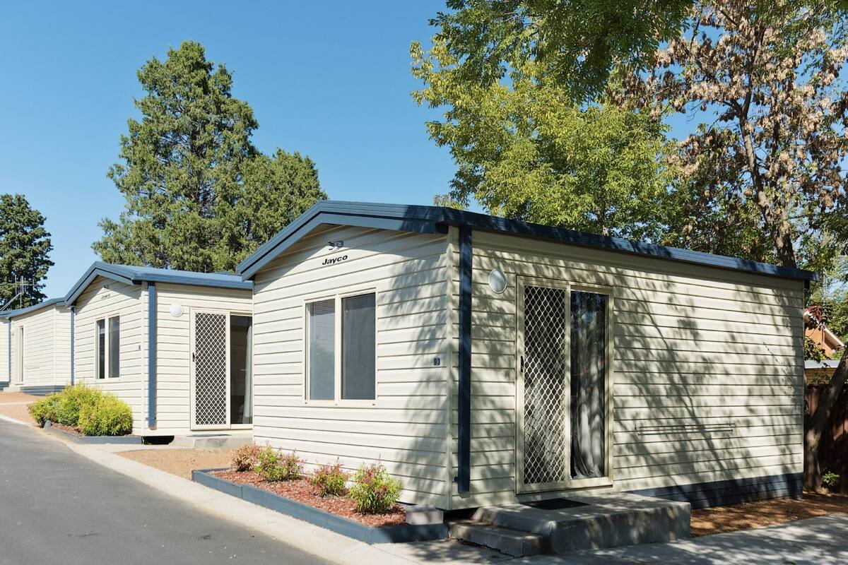 Premium One Bedroom Cabin | Terrace/patio
