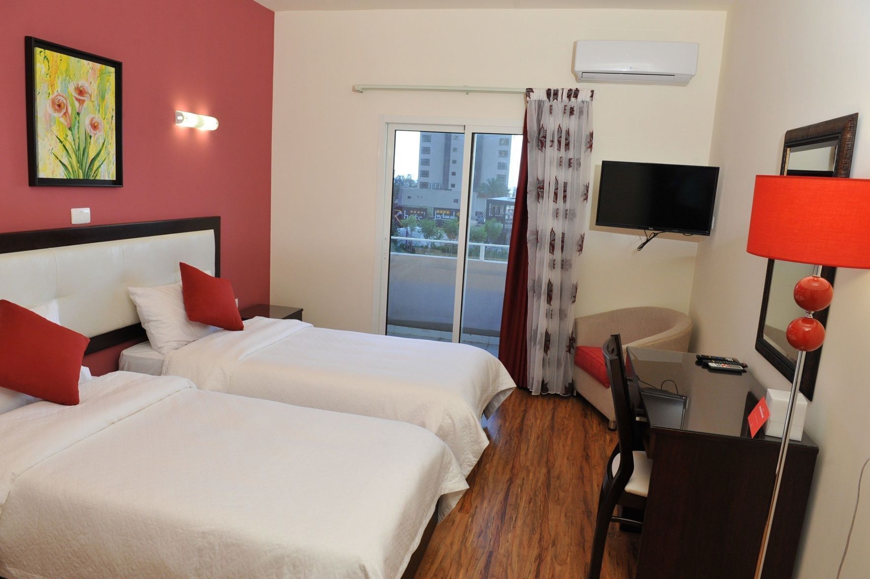 Hypo-allergenic bedding, minibar, in-room safe, desk