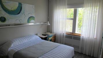 Comfort Double or Twin Room, 1 Double Bed, Private Bathroom, Lake View | Desk, blackout curtains, iron/ironing board, bed sheets