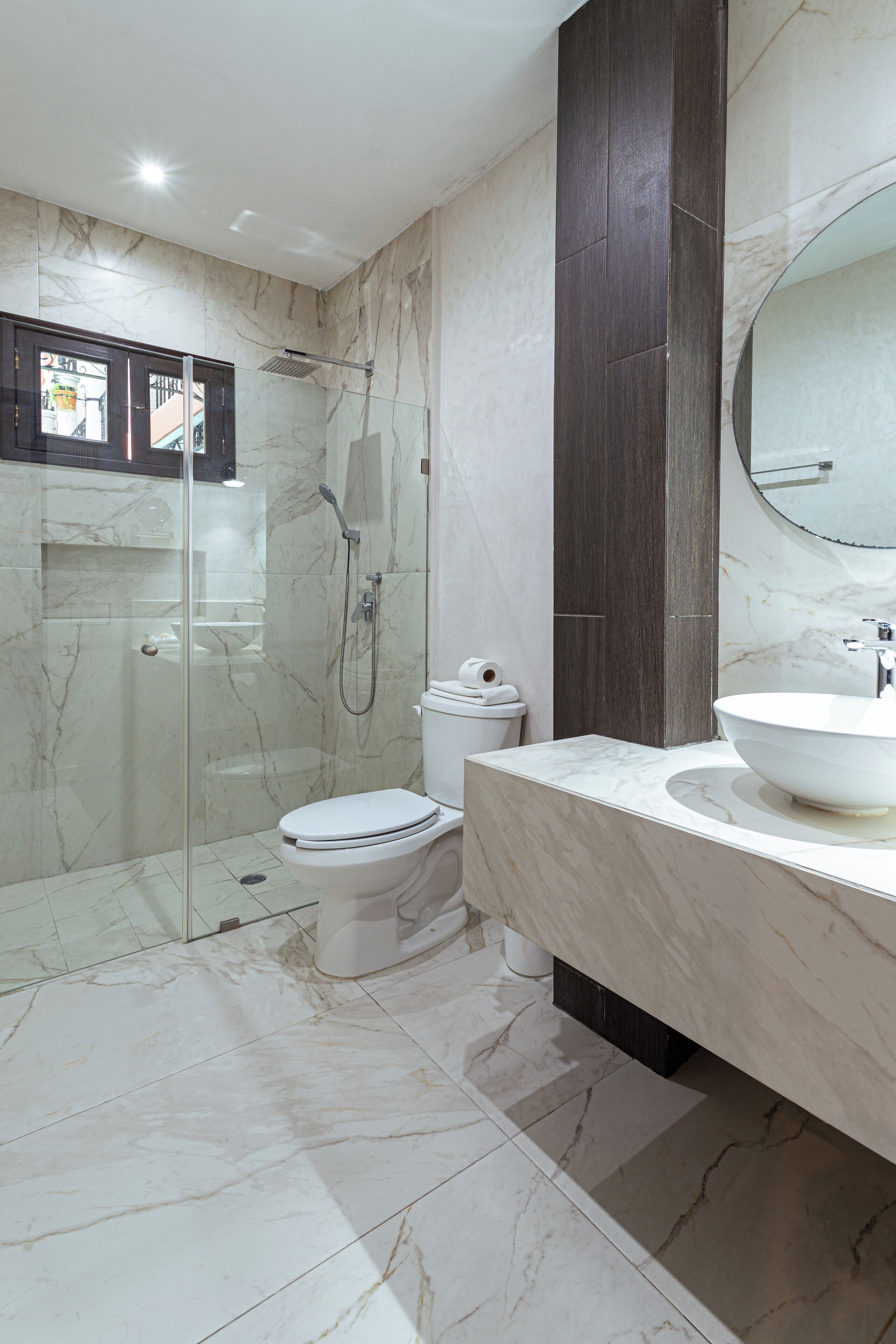 junior studio suite, 2 queen beds | bathroom | shower, free toiletries, hair dryer, towels