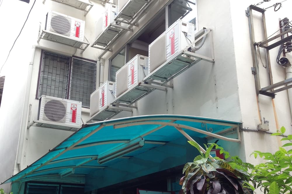 Amarin Inn