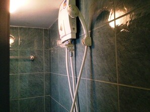 Douche de la salle de bain