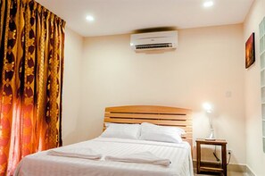 Double Room | Desk, rollaway beds, free WiFi - J'adore Lodge (Phnom Penh)