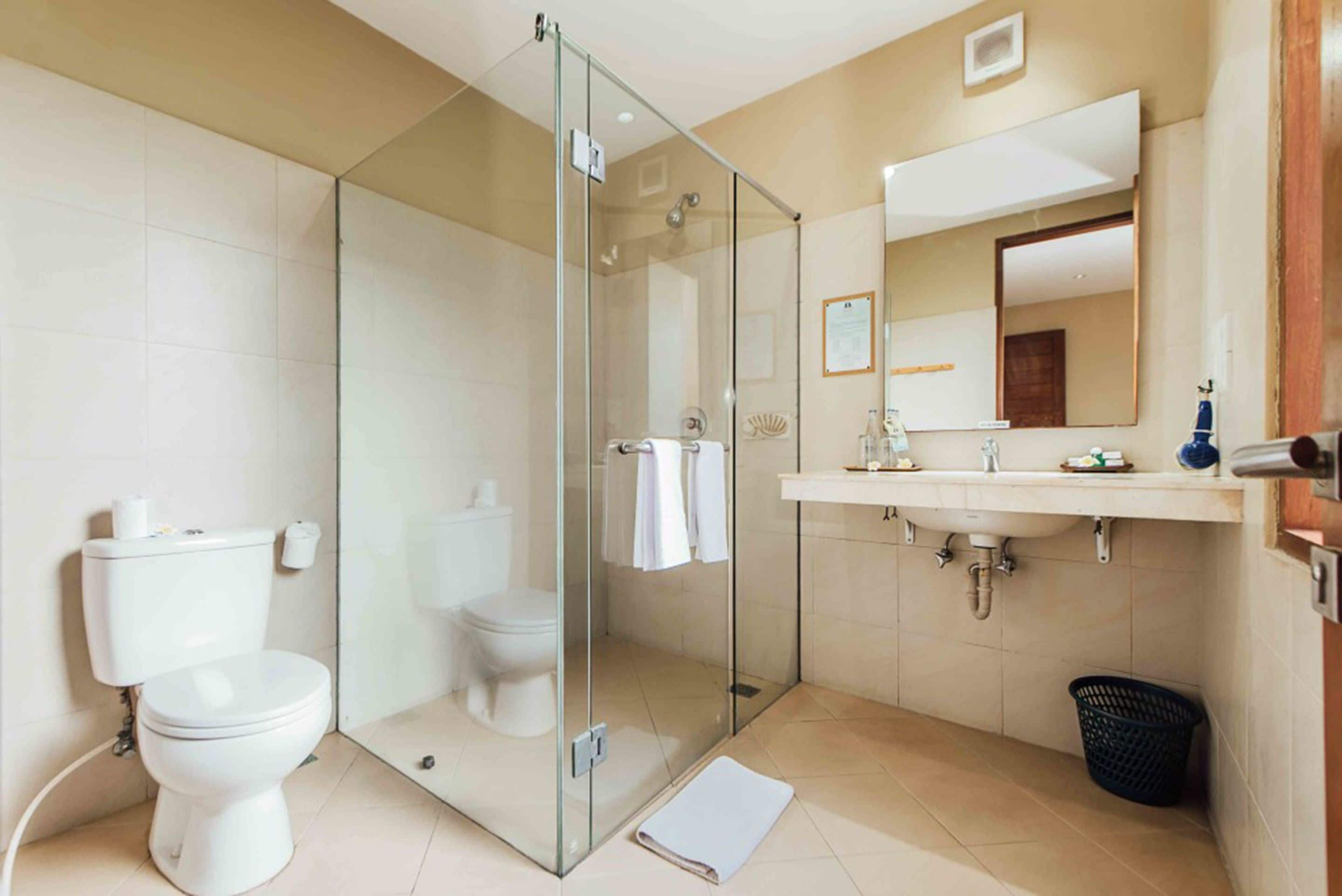 family room | bathroom | free toiletries, hair dryer, towels