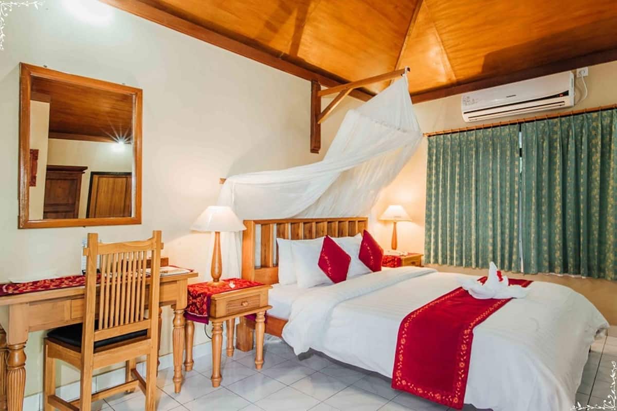 ميني بار وخزنة داخل الغرفة وأسرّة قابلة للطي وواي فاي مجانًا