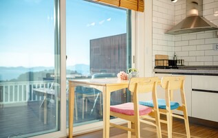 Traditional Double Room, Ocean View, Annex Building (Beluga) | Living area