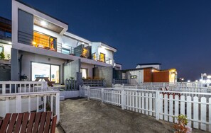 Interior - Whale's Dream (Namhae)