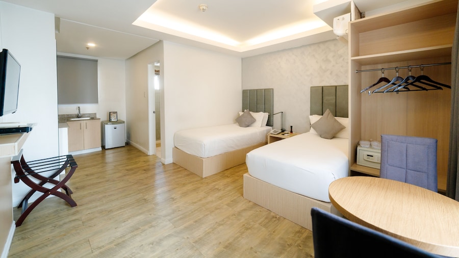 Regency Grand Suites