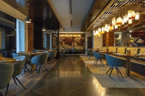 Restaurant - DoubleTree by Hilton Riyadh - Al Muroj Business Gate (Riyadh)