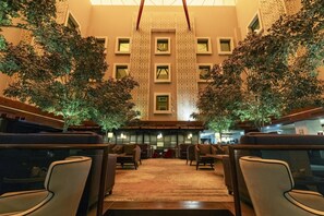 Lobby - DoubleTree by Hilton Riyadh - Al Muroj Business Gate (Riyadh)