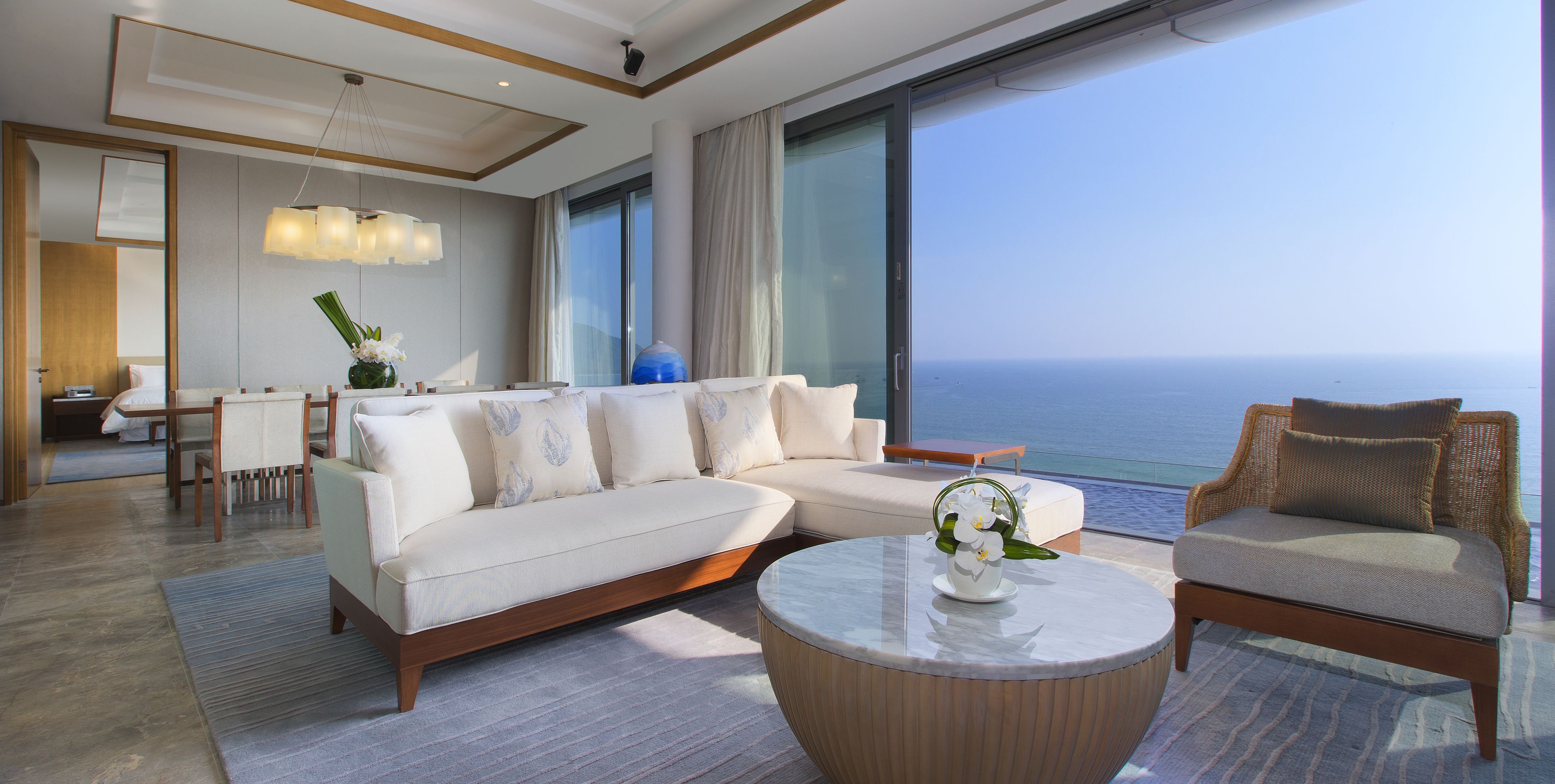 53-inch TV with cable channels